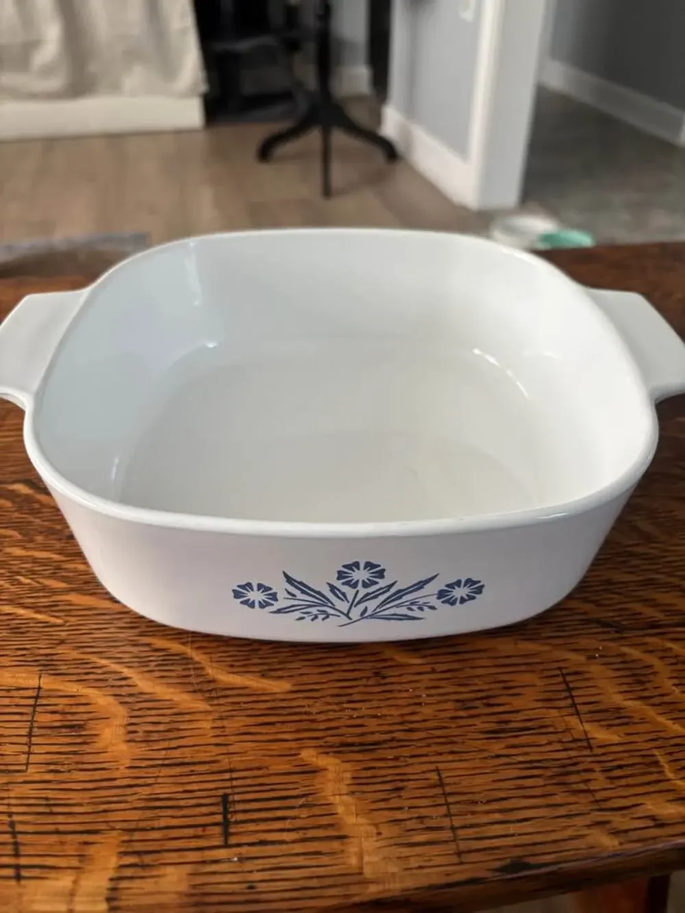 Vintage Retro Mid-Century Grandmacore Corningware Blue Cornflower Casserole Dish